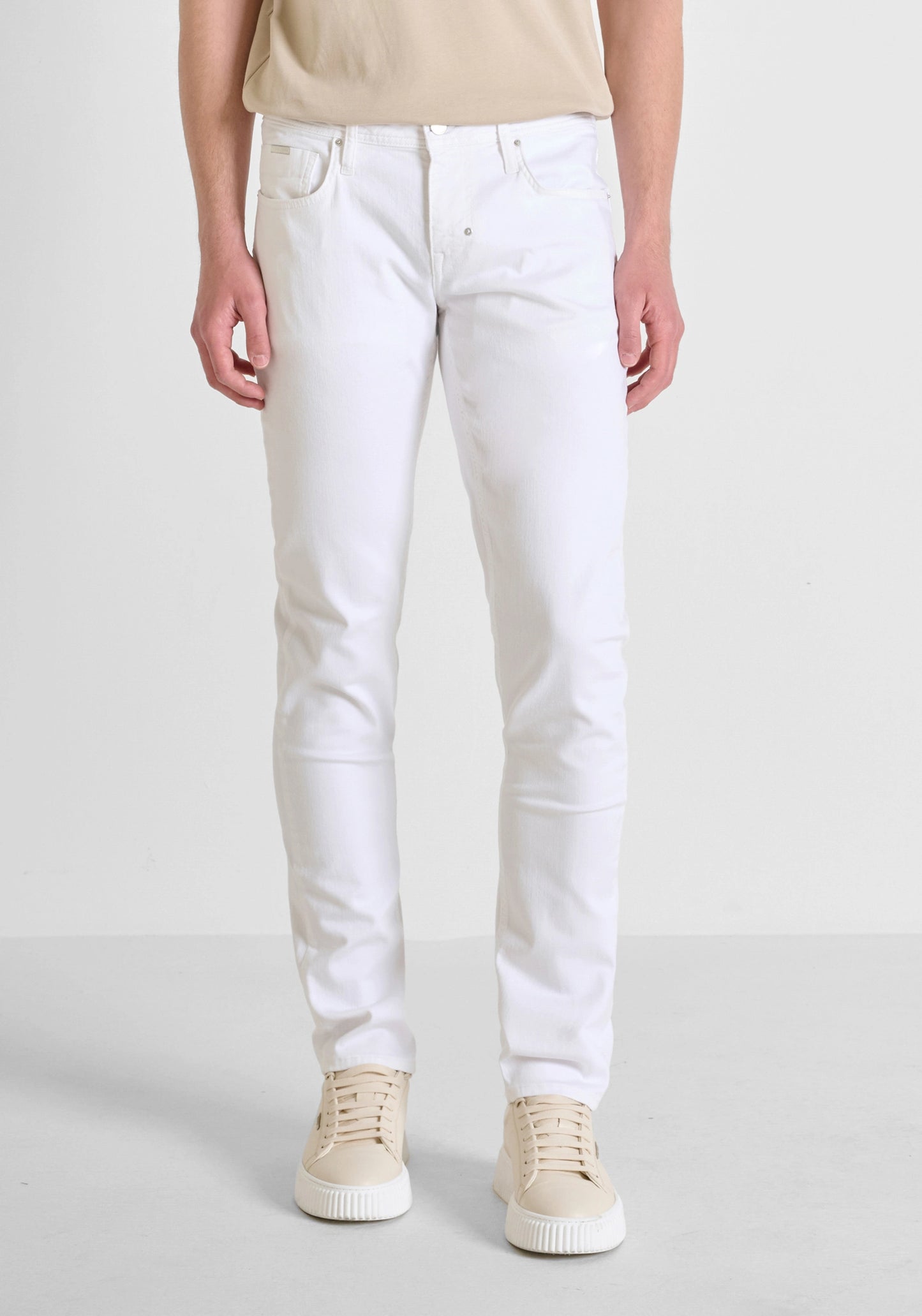 Antony Morato - "OZZY" TAPERED FIT COLOURED DENIM JEANS / Cream - MMDT00241 - FA700133 - FA750396