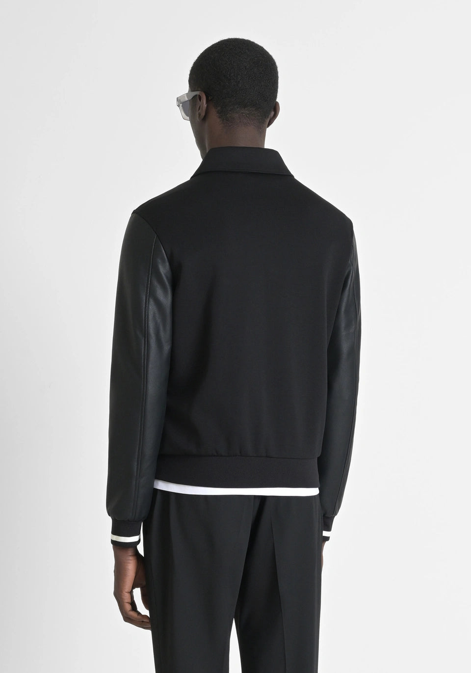 Antony Morato - REGULAR FIT SWEATSHIRT IN COTTON BLEND WITH FAUX LEATHER INSERTS / Black - MMFL01047-FA150178-9000