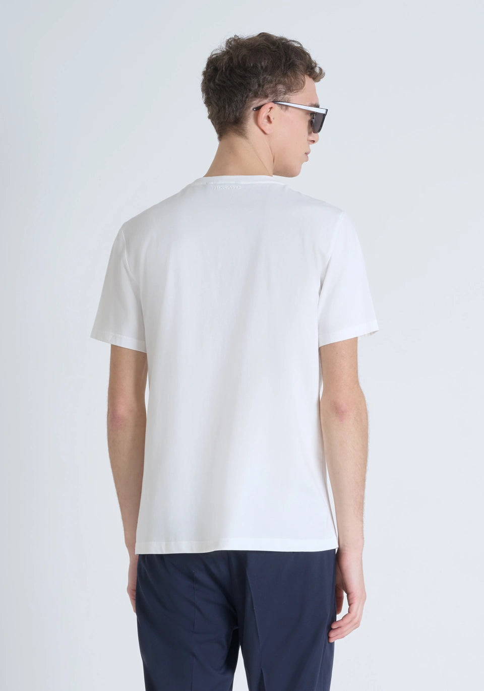 Antony Morato - HO CHI MINH - REGULAR FIT 100% COTTON JERSEY T-SHIRT WITH EMBOSSED TIGER PRINT/ Cream- MMKS02501-FA100240-1011
