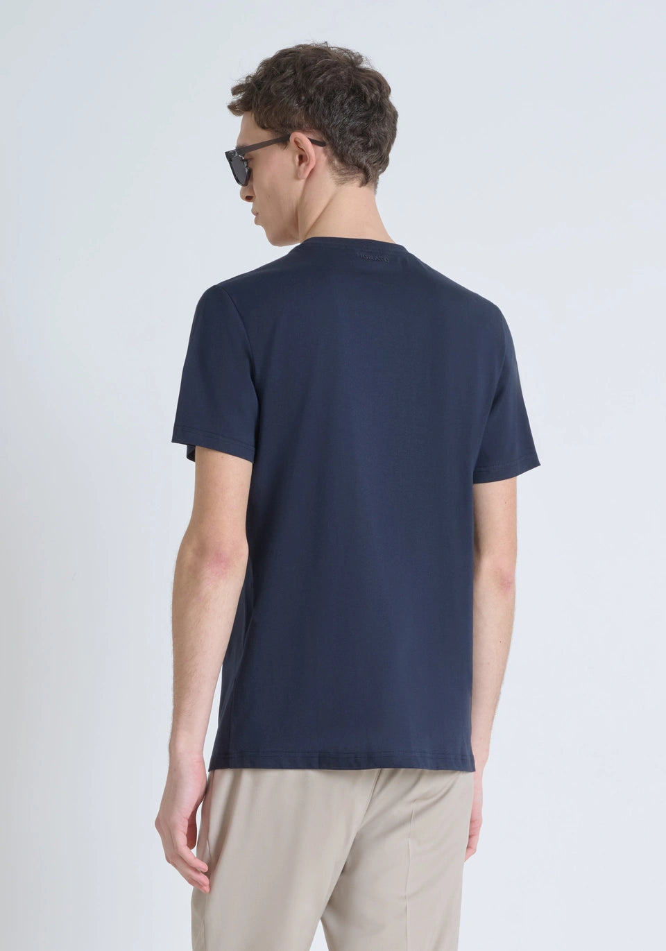 Antony Morato - HO CHI MINH - REGULAR FIT 100% COTTON JERSEY T-SHIRT WITH EMBOSSED TIGER PRINT/ Marine - MMKS02501-FA100240-7139