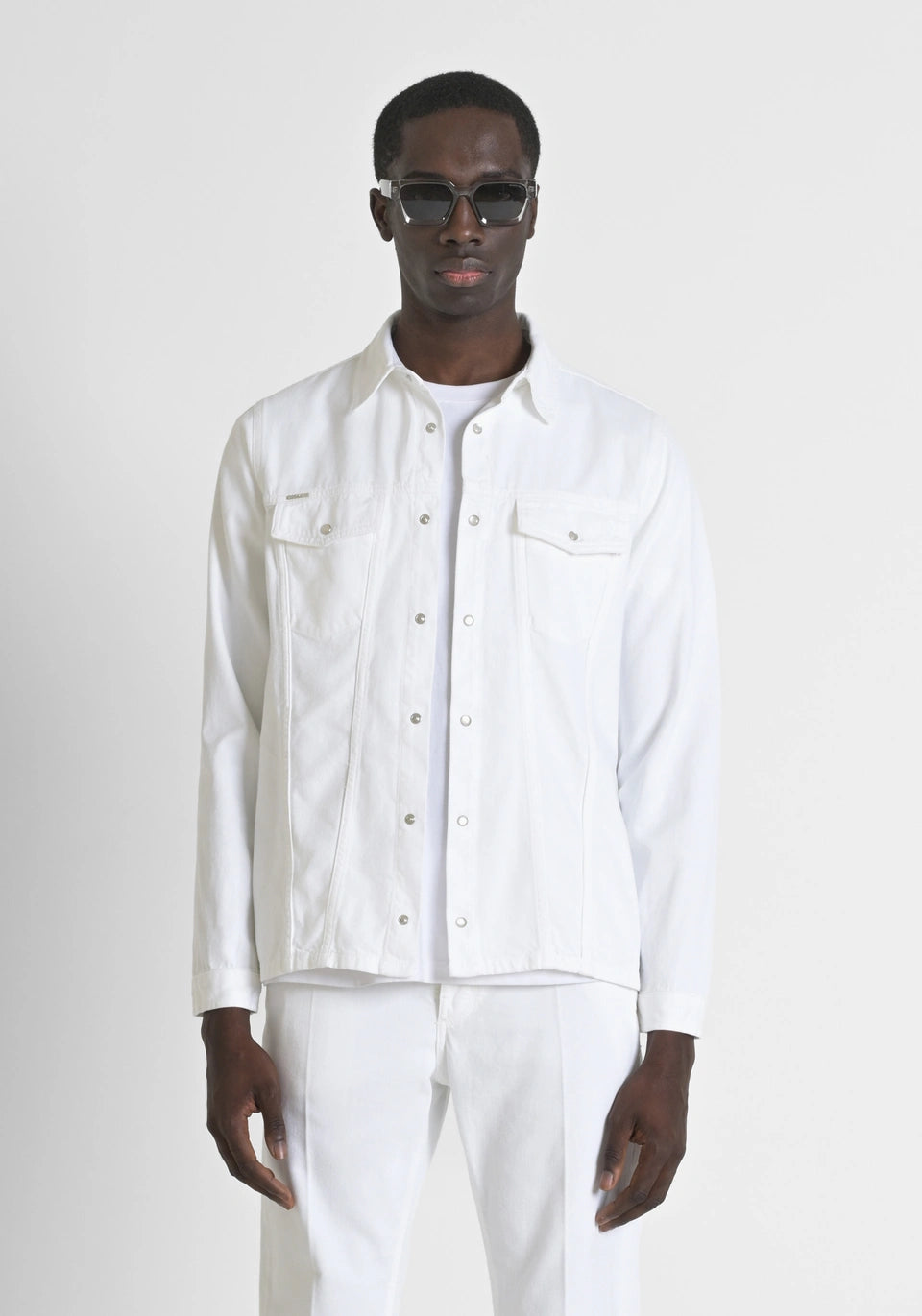 Antony Morato - "DAN" REGULAR FIT SOLID COLOUR DENIM SHIRT - MMSL00738 - FA700133 / Off-White