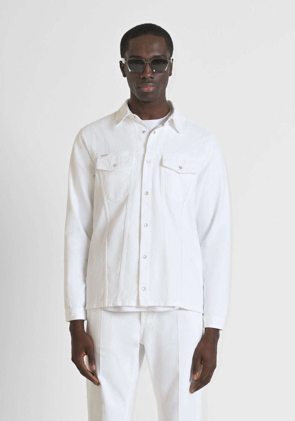 Antony Morato - "DAN" REGULAR FIT SOLID COLOUR DENIM SHIRT - MMSL00738 - FA700133 / Off-White