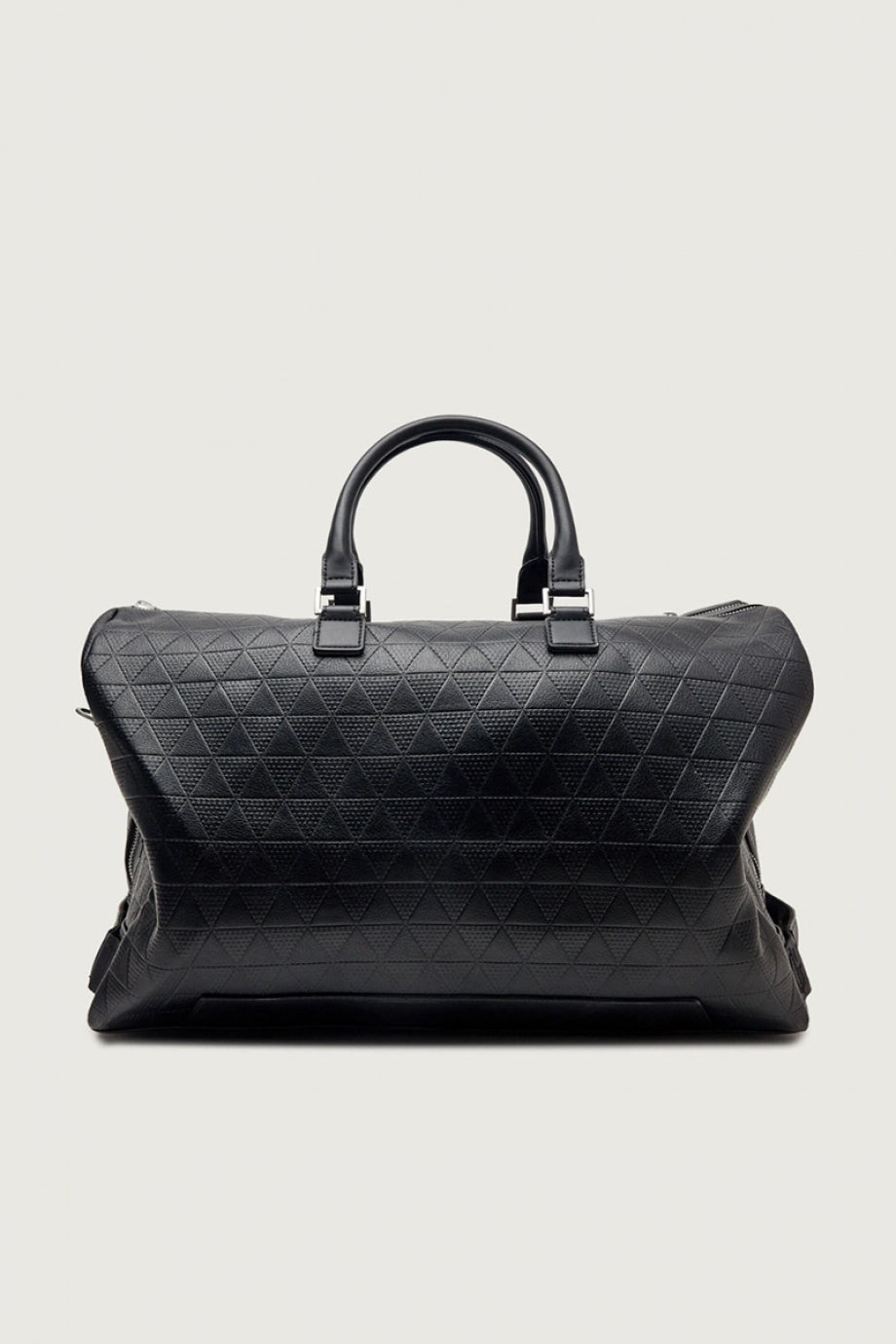 GUESS Men's Luxury Travel Duffle Bag - TMTOTEP6134-BLA