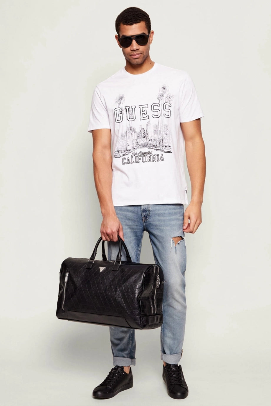 GUESS Men's Luxury Travel Duffle Bag - TMTOTEP6134-BLA