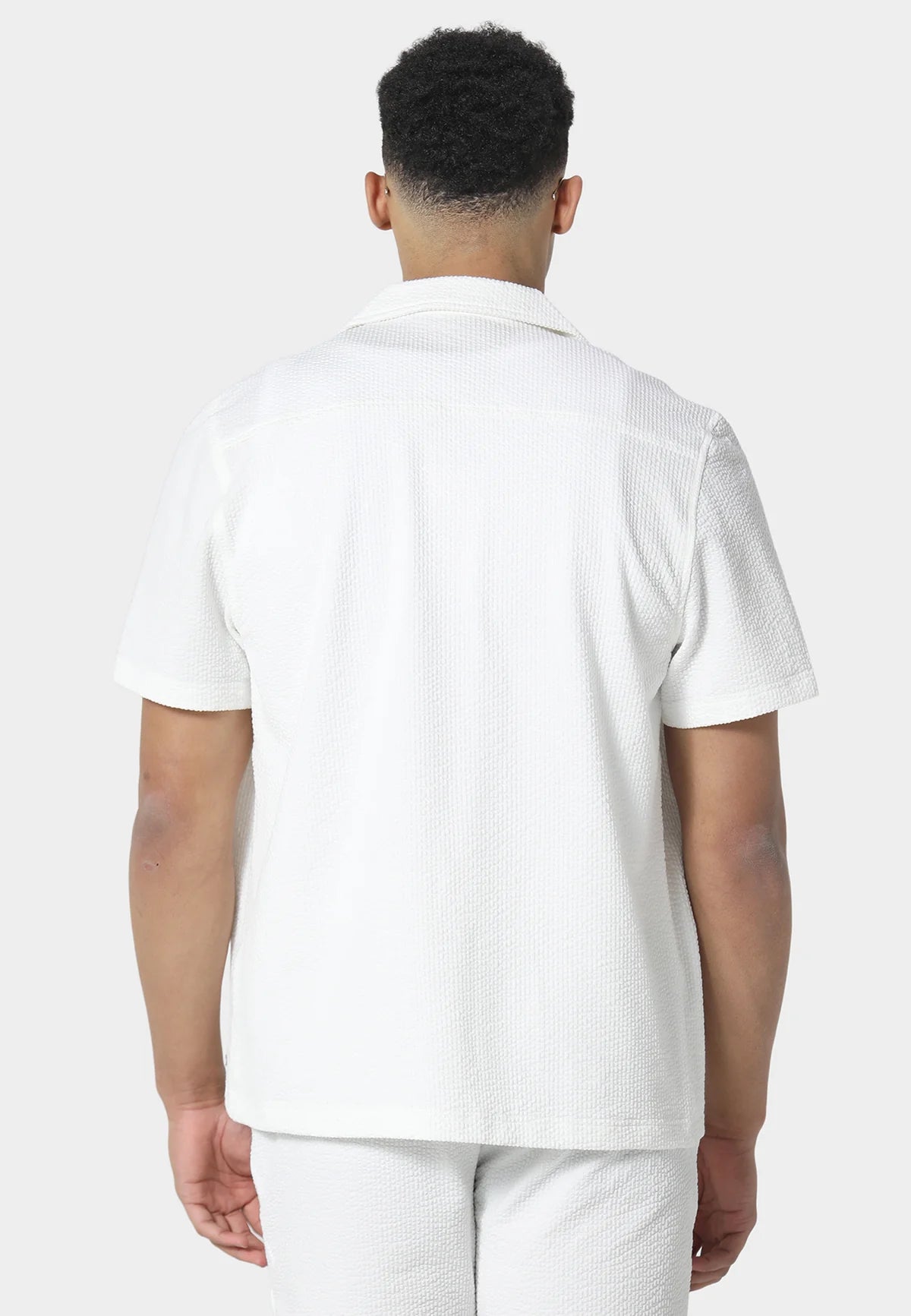 Clique 883Police Hullton short-sleeves white shirt with a classic collar and button-down front, displayed on a plain background.