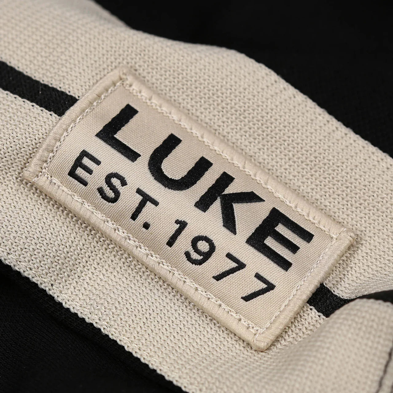 LUKE 1977 Imperial Badge Detail Reg Fit T-shirt - 240gsm / Black - M770150