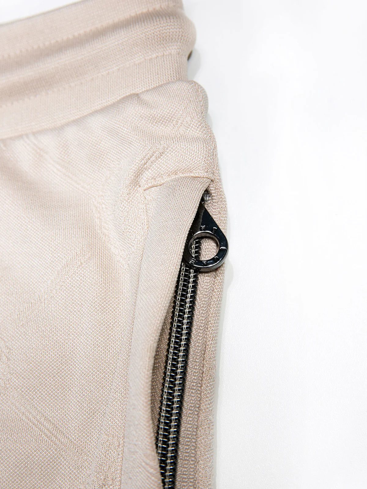 Luke Est 1977 Phoenix Textured Shorts | Dark Ecru - M801051