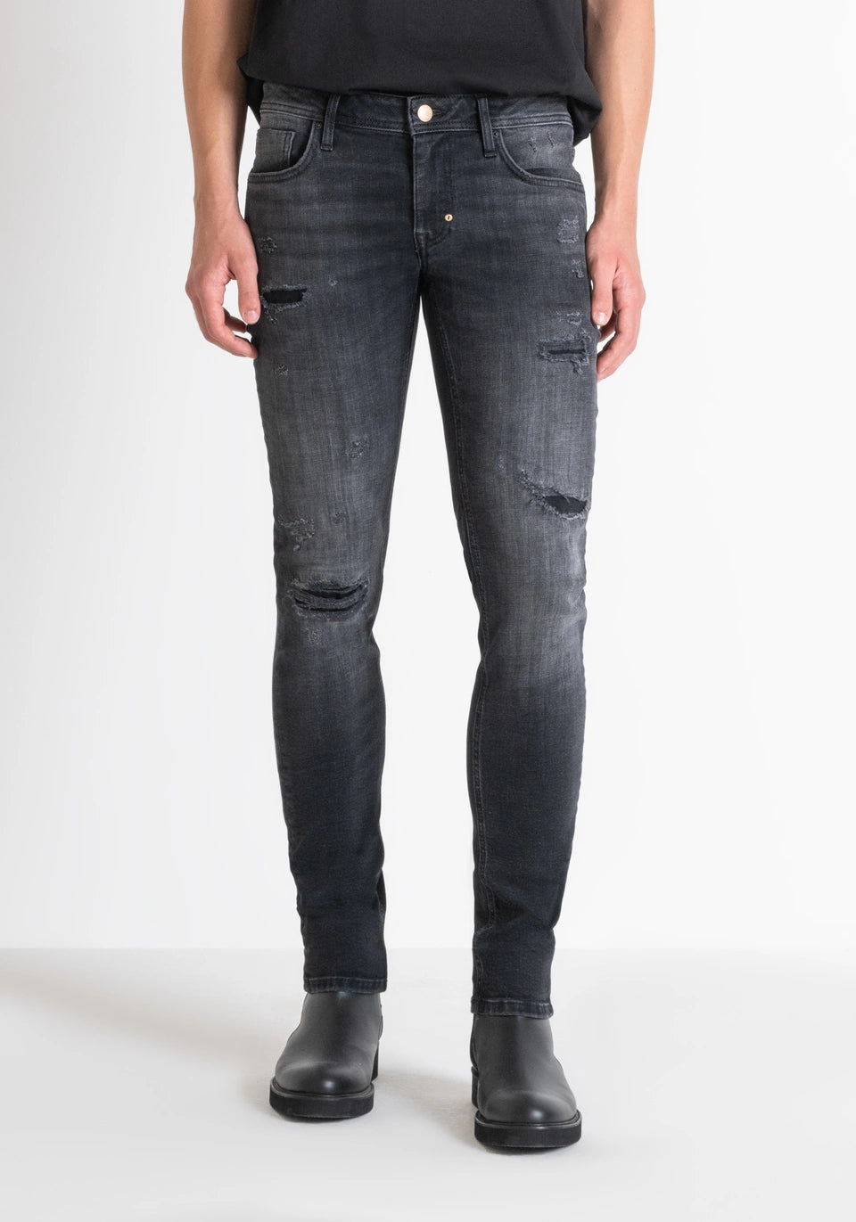 ANTONY MORATO Tapered Fit "Ozzy" Jeans | Black Denim Wash - MMDT00241 - FA750523 - 9000