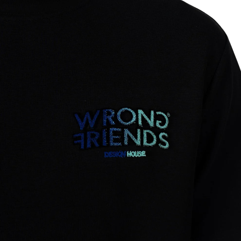 Clique Wrong Friends Simi Valley sweater in black and blue, featuring a casual knit design and comfortable fit.